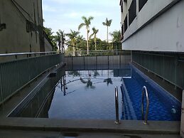 Relaxing Studio near ITB at Beverly Dago Apartment