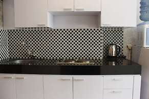 Relaxing Studio near ITB at Beverly Dago Apartment