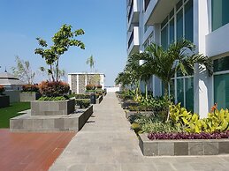 Cozy Studio Apartment at Tree Park City