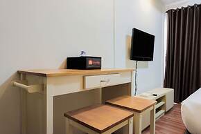 Best Price Studio Apartment at Tamansari Skylounge