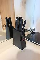 Simply and Homey Studio Apartment at Tree Park City