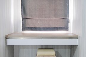 Best Price and Modern Studio Apartment at Ayodhya Residence