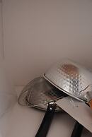 Stylish and Convenient Studio Dave Apartment