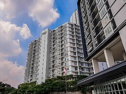 Trendy and Convenient Studio Bintaro Plaza Apartment