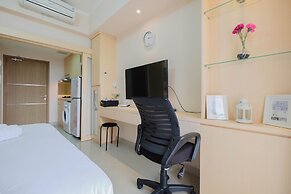 Minimalist and Comfy Studio The Oasis Cikarang Apartment