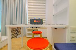 Comfortable Studio Apartment at Woodland Park Residence