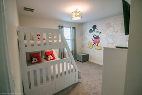 1581 PD - Exquisite 6BR Haven: Private Pool