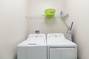 2957 FS - Luxury Oasis: 6BR Villa, Pool, Game