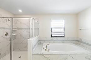 2957 FS - Luxury Oasis: 6BR Villa, Pool, Game