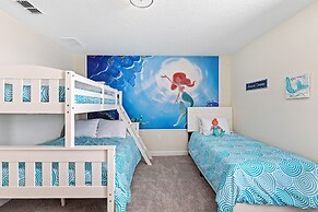 1509 MC - Exquisite 8BR Villa With Pool & Games