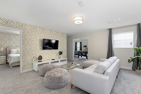 1509 MC - Exquisite 8BR Villa With Pool & Games