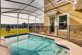 8992 CC - Exquisite 5 Bed Single Family