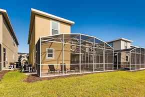 8992 CC - Exquisite 5 Bed Single Family