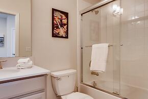 8992 CC - Exquisite 5 Bed Single Family