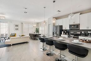 8931 SD - Pet-friendly 5BR Retreat: Private Pool