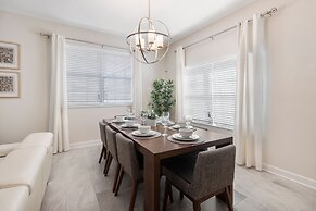 8931 SD - Pet-friendly 5BR Retreat: Private Pool