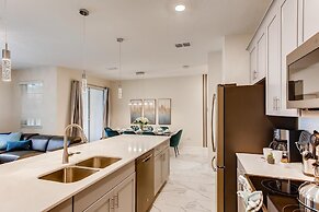 4837 ML - Stunning 4BR Townhome