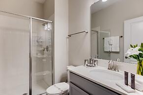 4837 ML - Stunning 4BR Townhome