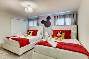 4837 ML - Stunning 4BR Townhome