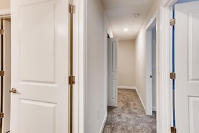 4837 ML - Stunning 4BR Townhome