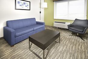 Holiday Inn Express & Suites Fort Myers Airport by IHG