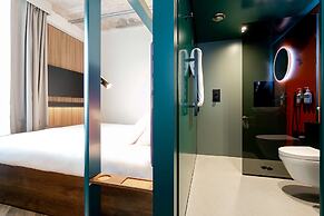 YOTEL Manchester Deansgate