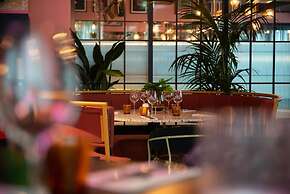 YOTEL Manchester Deansgate