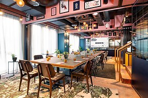 YOTEL Manchester Deansgate