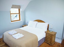 Dingle Courtyard Cottages