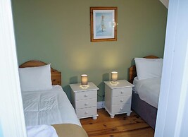 Dingle Courtyard Cottages