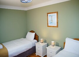 Dingle Courtyard Cottages