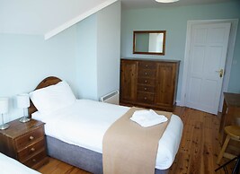 Dingle Courtyard Cottages