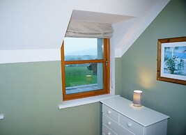 Dingle Courtyard Cottages