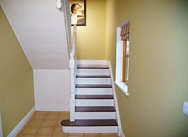 Dingle Courtyard Cottages