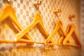 Kaguya Asakusa - Hostel, Caters to Women