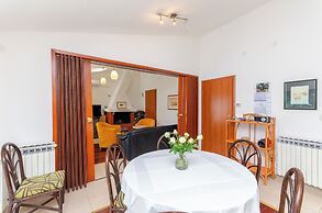 Apartments Beach House Paradiso