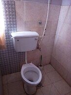 1000 Thousand Psalms Hotel