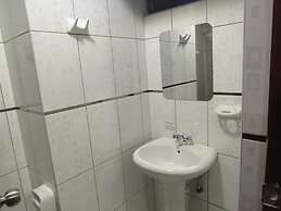 Hotel Sueños Dorados