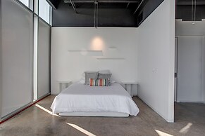 Hotel Revel
