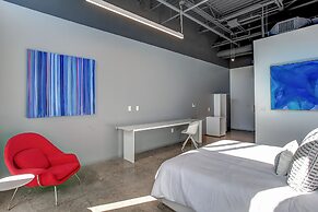 Hotel Revel