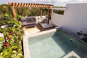 Villa Quetzal 2BR Jungle Dream with Private Pool