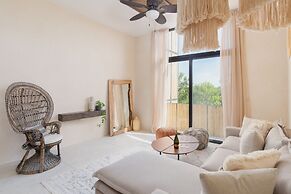 Villa Bambú - Your Jungle Hideaway at Aldea Zama