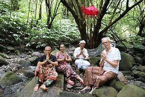 Sang Giri Mountain Tent Resort