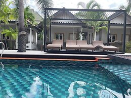 See Through Boutique Resort