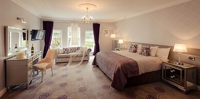 Woodford Dolmen Hotel