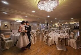 Woodford Dolmen Hotel