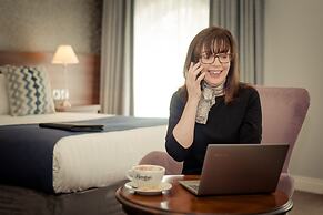 Woodford Dolmen Hotel