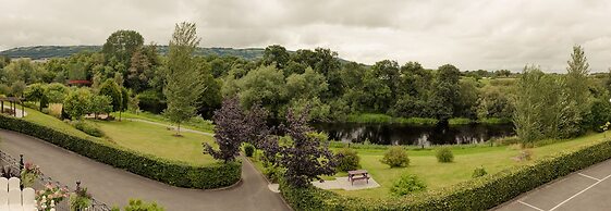 Woodford Dolmen Hotel