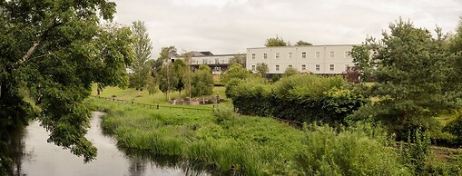Woodford Dolmen Hotel