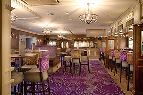 Woodford Dolmen Hotel